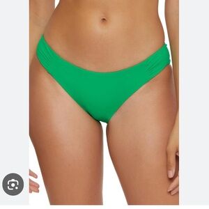Becca Baja mar Adela hipster bottom